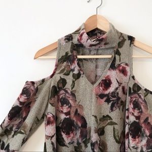 [Peach Love CA] Floral Gray Dress / Medium